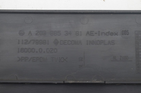 PODKŁADKA POD TABLICE REJESTARCYJNA MERCEDES W203