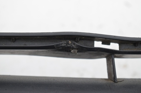 KRATKA ZDERZAKA ŚRODKOWA OPEL CORSA D