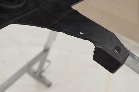 ZDERZAK TYLNY TYŁ JEEP GRAND CHEROKEE IV