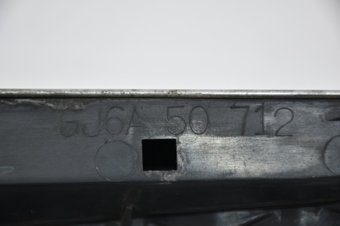 GRILL ATRAPA CHŁODNICY MAZDA 6 I GJ6A50712