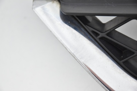 GRILL ATRAPA CHŁODNICY MAZDA 5 I