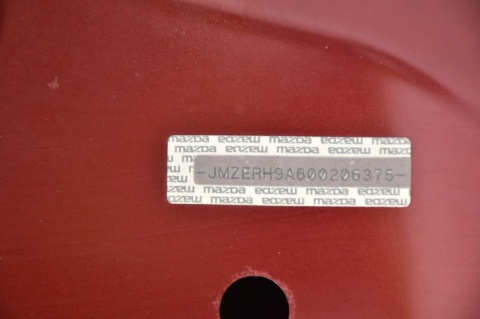 MASKA POKRYWA SILNIKA MAZDA CX 7