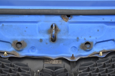 MASKA POKRYWA SILNIKA MAZDA 3 I