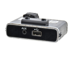 GNIAZDO PORT USB AUX FIAT 500 735628336