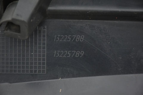 GRILL ATRAPA CHŁODNICY OPEL ASTRA H III LIFT 13108471