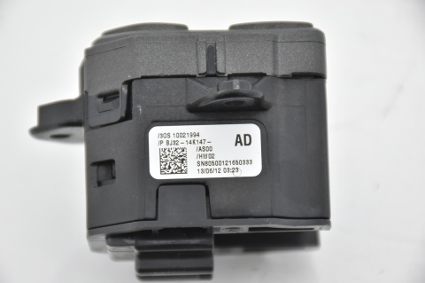 PRZYCISK ESP TRAKCJI RANGE ROVER EVOQUE BJ32-14K14