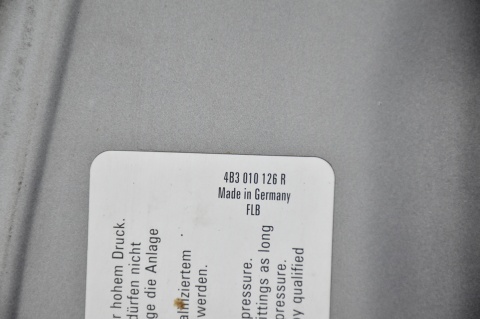 MASKA POKRYWA SILNIKA AUDI A6 C5 LY7Q