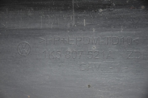 ZDERZAK TYLNY TYŁ VW JETTA V LA7W PDC