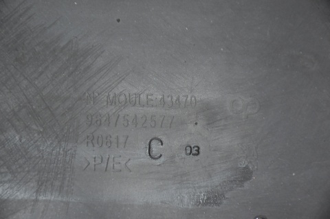 ZDERZAK TYLNI TYŁ PEUGEOT 407 SW KOMBI PDC