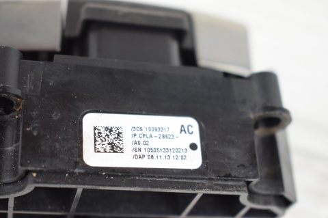 PRZEŁACZNIK HAMULCA RĘCZNEGO RANG ROVER SPORT L494