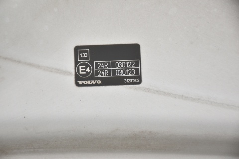 MASKA POKRYWA SILNIKA VOLVO C30 V50 S40 II