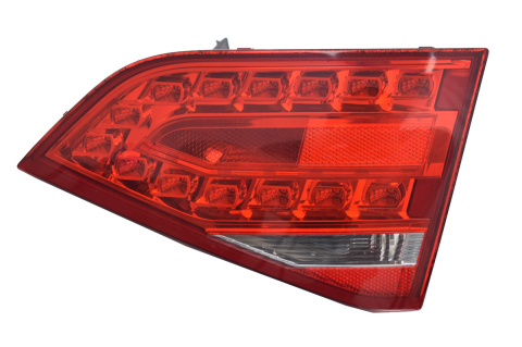 LAMPA TYLNA TYŁ PRAWA AUDI A4 B8 W KLAPĘ SEDAN LED