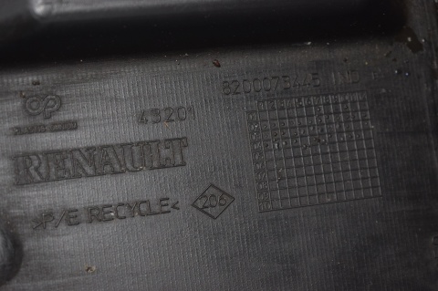 ZDERZAK PRZEDNI PRZÓD RENAULT MEGANE II