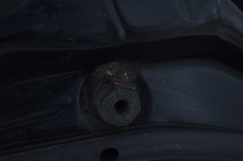 MASKA POKRYWA SILNIKA MAZDA 5 I