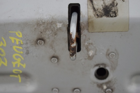 MASKA POKRYWA SILNIKA PEUGEOT 307