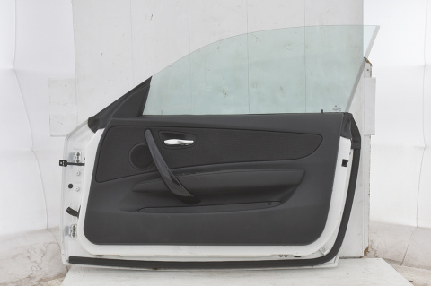 DRZWI PRZEDNIE PRZÓD PRAWE BMW 1 E81 300