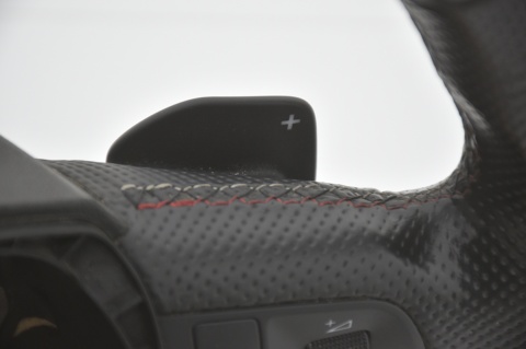 KIEROWNICA SKÓRA AUDI A4 A5 Q5 A1 S-LINE ŁOPATKI