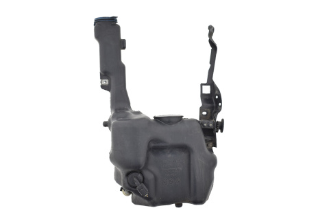 ZBIORNICZEK SPRYSKIWACZY MERCEDES W204 A2048600360