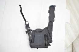 ZBIORNICZEK SPRYSKIWACZY MERCEDES W204 A2048600360