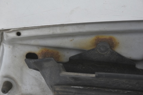 MASKA POKRYWA SILNIKA NISSAN X-TRAIL I T30 KYO