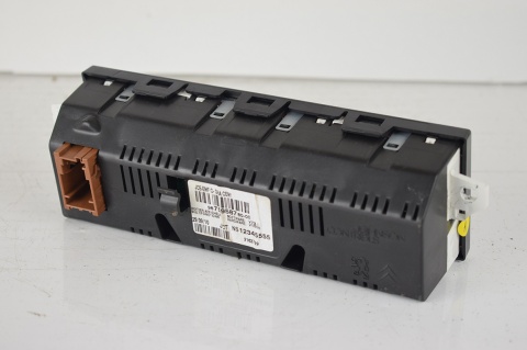 WYŚWIETLACZ EKRAN CITROEN DS3 9675958780