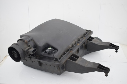 OBUDOWA FILTRA POWIETRZA VW CRAFTER 2.5 TDI