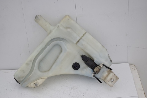 ZBIORNICZEK SPRYSKIWACZY AUDI Q7 4L0955453