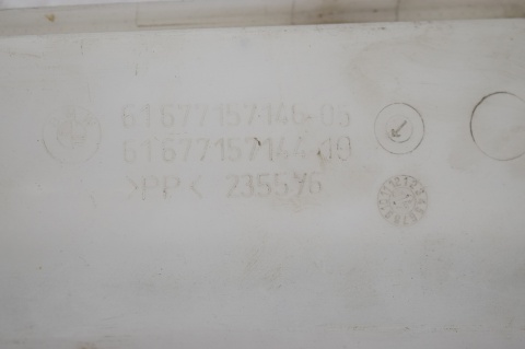 ZBIORNIK PŁYNU SPRYSKIWACZY BMW E90 E91