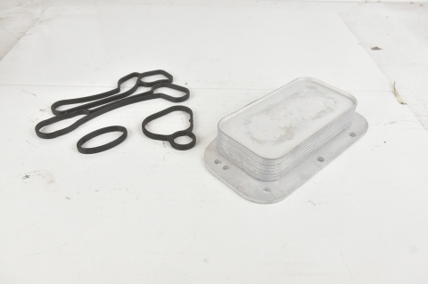 CHŁODNICA OLEJU SILNIKA 1.8 16V VECTRA C ZAFIRA ASTRA H SIGNUM 55355603