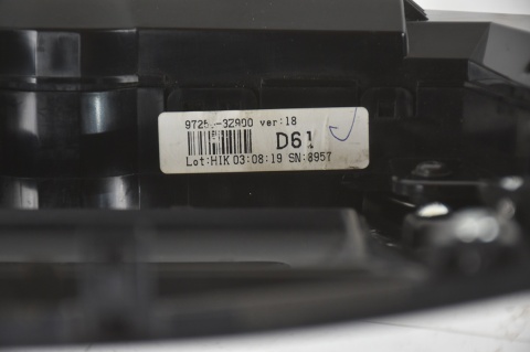 PANEL KLIMATYZACJI HYUNDAI I40 97250-3Z900 RAMKA