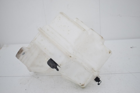 ZBIORNICZEK SPRYSKIWACZY VW GOLF VII 5G0955448R