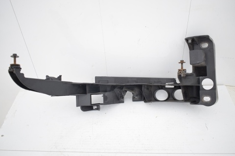 ŚLIZG LAMPY LEWY PRZÓD AUDI A3 LIFT 8P0