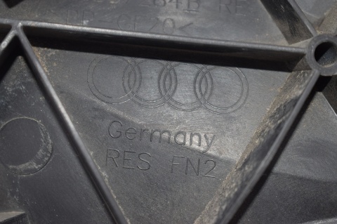 ŚLIZG UCHWYT MOCOWANIE ZDERZAKA PRAWY PRZÓD AUDI Q7 4L0807284B