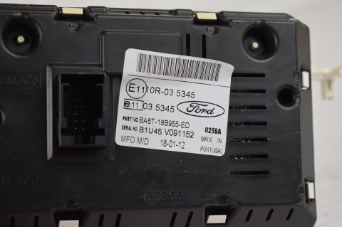 WYŚWIETLACZ EKRAN NAWIGACJI FORD FIESTA MK7