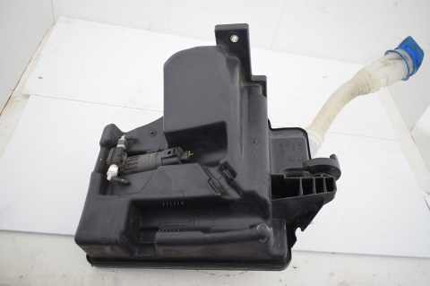 ZBIORNICZEK SPRYSKIWACZY PŁYNU VW POLO V 6R0955453E