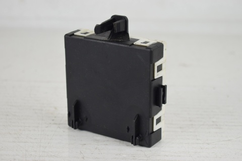 STEROWNIK MODUŁ DRZWI MERCEDES C-KLASA A2059004021