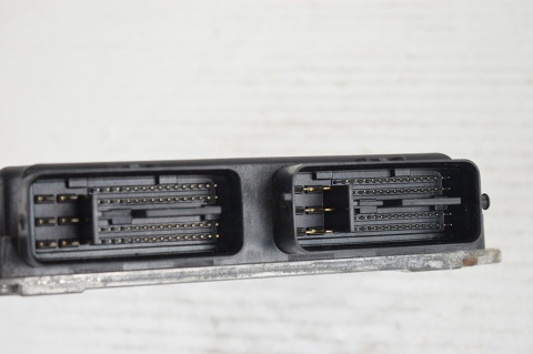 KOMPUTER STEROWNIK MITSUBISHI COLT 1860135900 1860B359