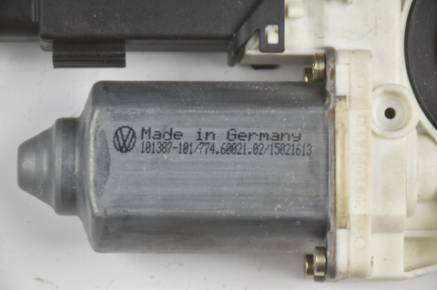 SILNICZEK SZYBY PRAWY VW NEW BEETLE 1Y2959801D