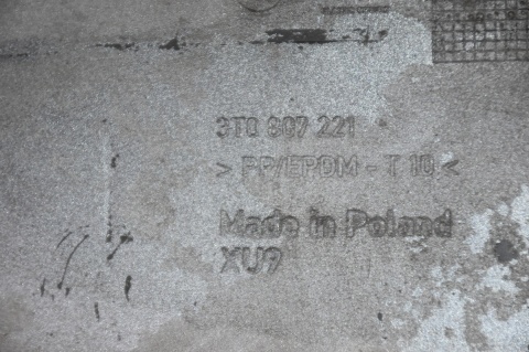 ZDERZAK PRZEDNI PRZÓD SKODA SUPERB II LF8L