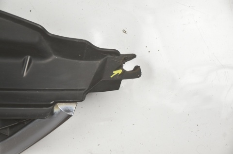 GRILL ATRAPA CHŁODNICY MAZDA 5 I C23550711