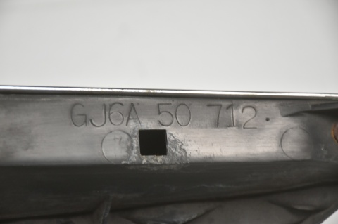 GRILL ATRAPA CHŁODNICY MAZDA 6 I GJ6A50712