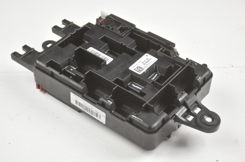 SKRZYNKA BEZPIECZNIKÓW BMW X5 F15 9316570