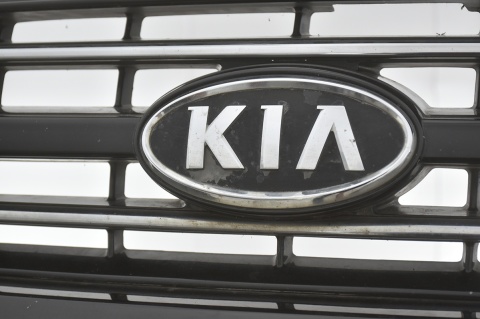 ZDERZAK PRZEDNI PRZÓD KIA CARNIVAL II