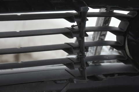 ZDERZAK PRZEDNI PRZÓD TOYOTA PRIUS II 202