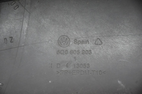 ZDERZAK PRZEDNI PRZÓD VW POLO IV 4 9N