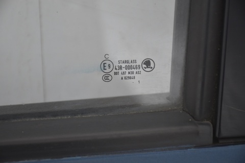 DRZWI TYLNE TYŁ LEWE SKODA YETI