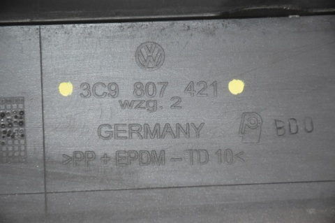 ZDERZAK TYLNY TYŁ VW PASSAT B6 KOMBI LK7X