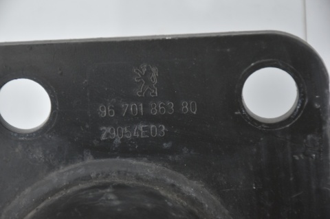 BELKA ZDERZAKA PRZÓD PRZEDNIA PEUGEOT 3008 9670186380