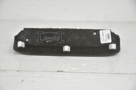 PANEL PRZEŁACZNIKÓW HYUNDAI I20 II 93700-C8870