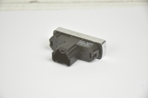 PRZEŁĄCZNIK ŚWIATEŁ AWARYJNYCH FORD MONDEO MK4 BS7T-13A350AA